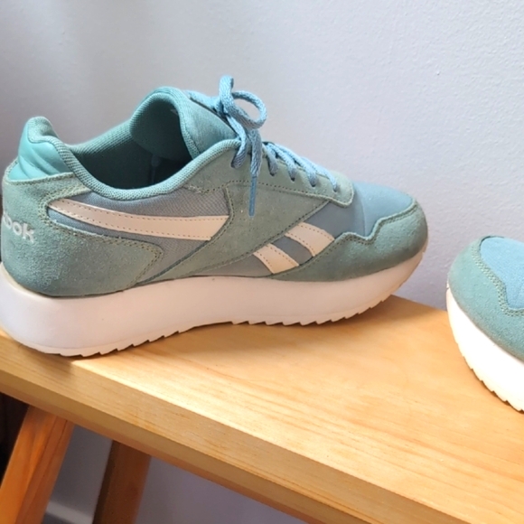 Reebok Women's Classic Harman Ripple Double Sneaker Chalk Green Slate - Picture 5 of 11